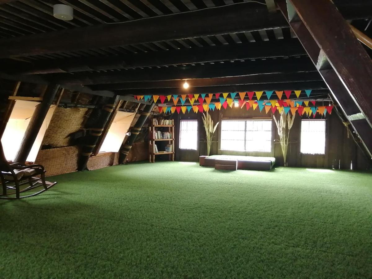 Guesthouse Kazura Nanto Exterior photo