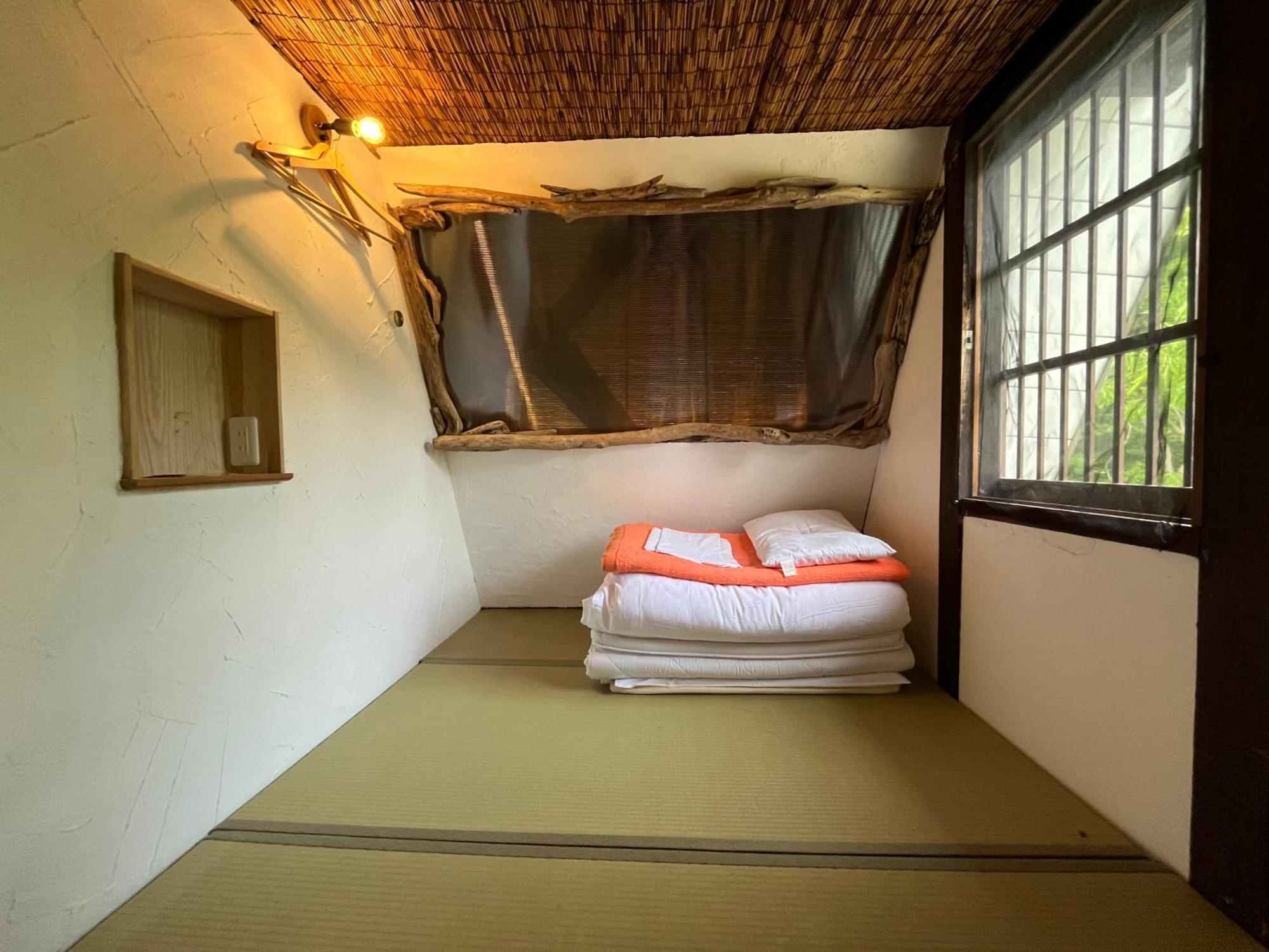 Guesthouse Kazura Nanto Exterior photo
